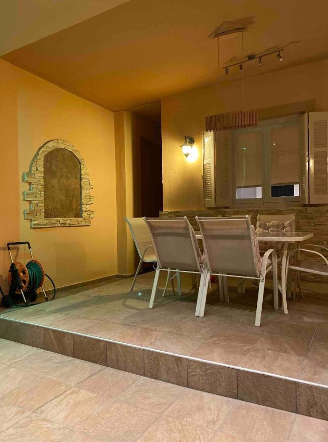 Oasis Garden Apartment 沃洛斯 外观 照片